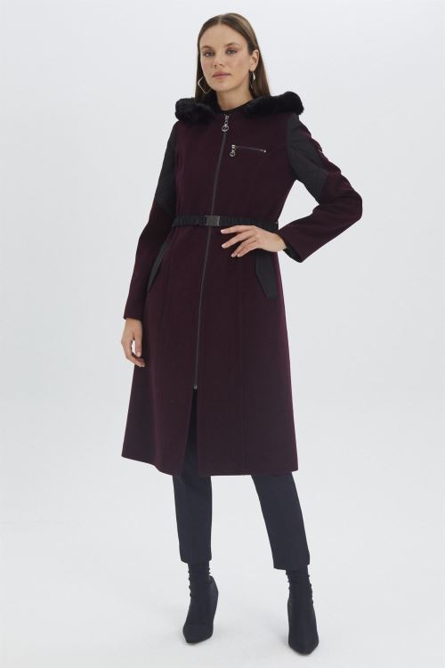 Siyah Kapüşonlu ve Kemer Detaylı Mürdüm Kaban