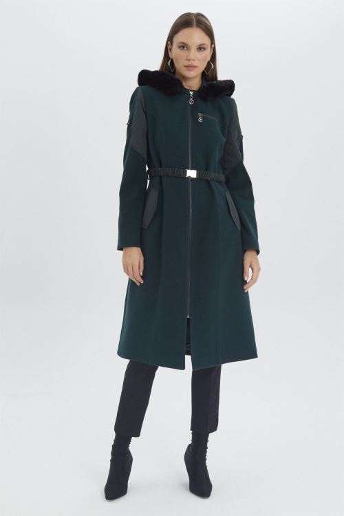 Siyah Kapüşonlu ve Kemer Detaylı Nefti Kaban 13126