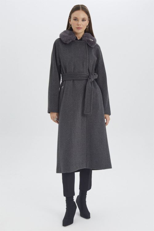 Siyah Kürk Yaka Bel Kuşaklı Füme Manto